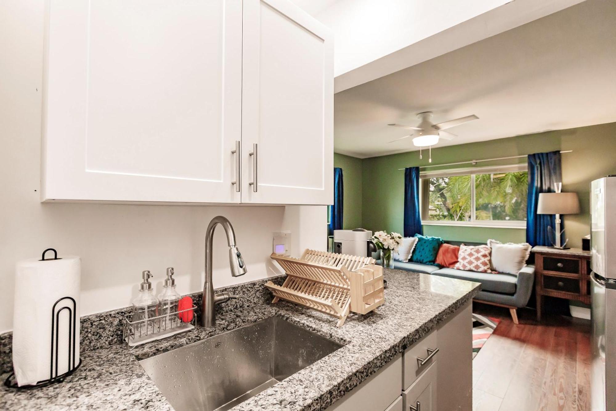 Bnb Hyperion - Updated 1B1B Hideaway - Sleeps 3 Hollywood Exterior foto